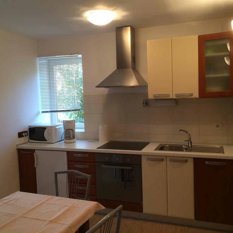 House Filomena Apartment Banjol Екстериор снимка